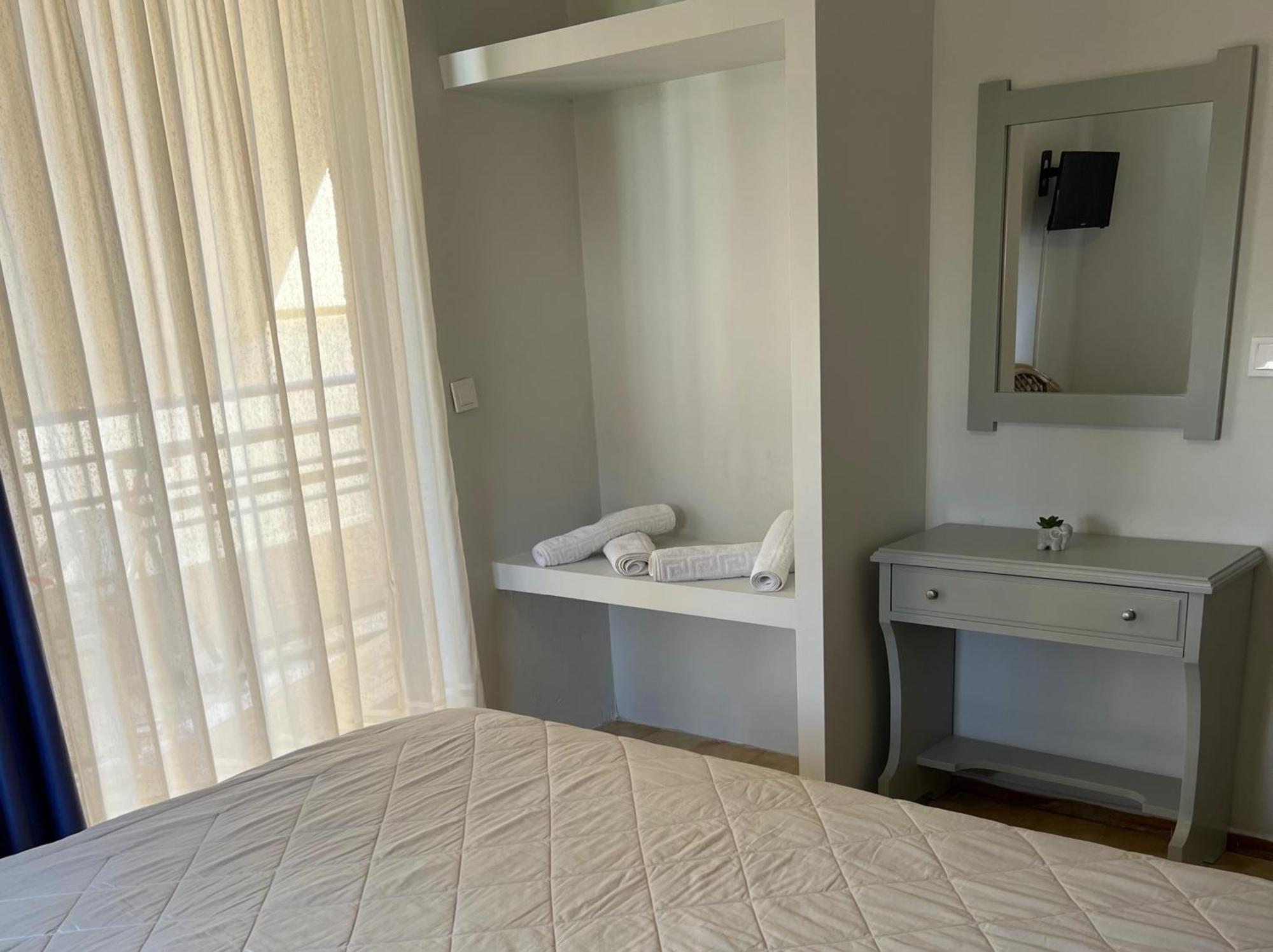 Konstantinos Apartments Tolo Exterior photo